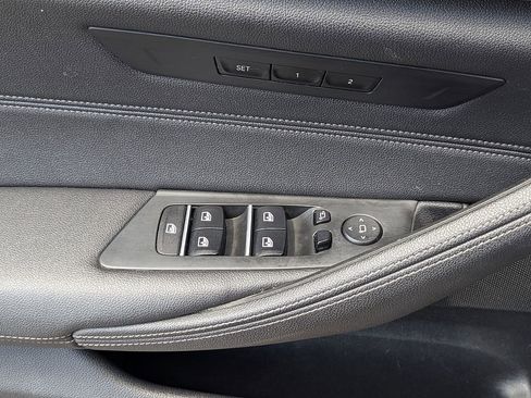 Used 2021 BMW 530i w/ Convenience Package RWD image 28