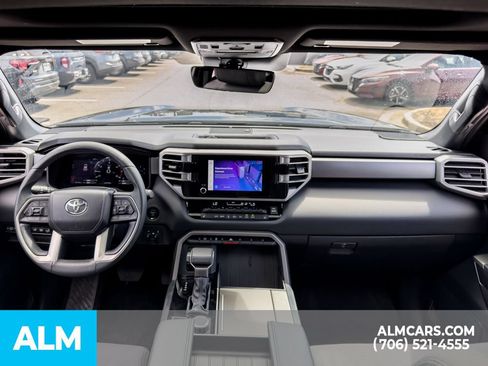 Used 2025 Toyota Sequoia SR5 AWD/4WD image 24