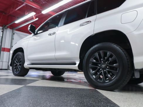 Used 2022 Lexus GX 460 Premium w/ Premium Plus Package AWD/4WD image 39