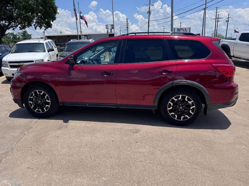 Used 2020 Nissan Pathfinder SL FWD image 11