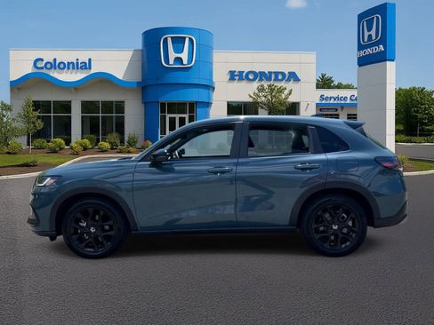 Used 2024 Honda HR-V Sport image 3