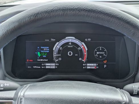 Used 2023 Toyota Tundra Platinum AWD/4WD image 14