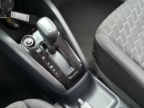 Used 2022 Nissan Kicks S image 21