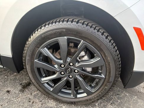 Used 2022 Chevrolet Equinox RS w/ RS Leather Package image 27