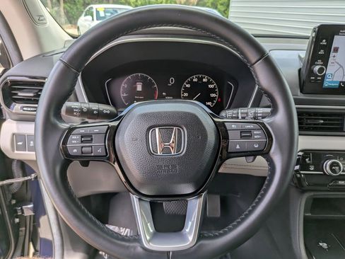 Used 2025 Honda Pilot Touring image 33