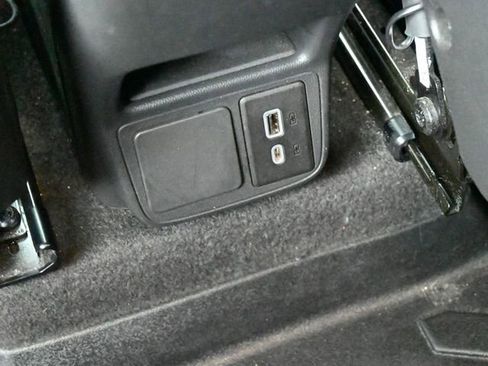 Used 2023 Buick Encore GX Select FWD image 28