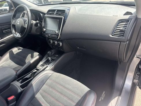 Used 2024 Mitsubishi Outlander Sport SE AWD/4WD image 10