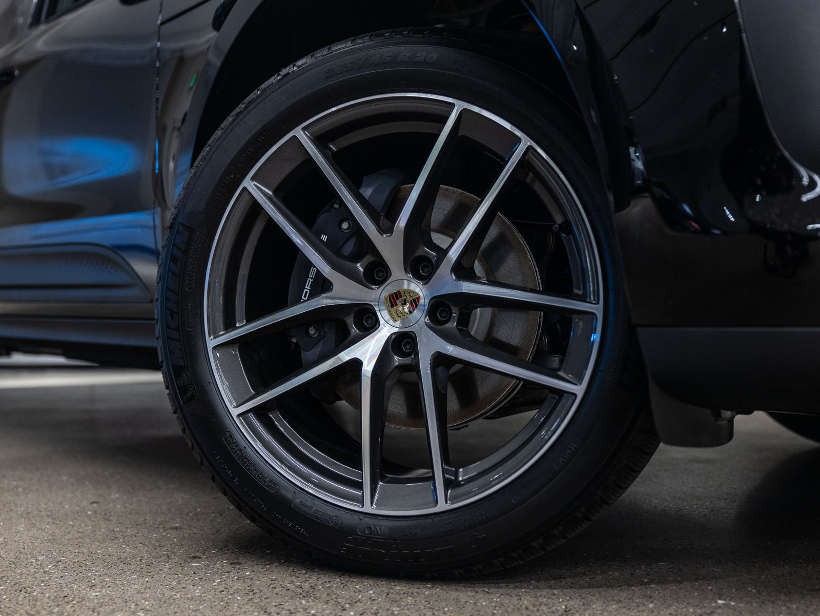 Used 2026 Porsche Macan AWD/4WD image 18