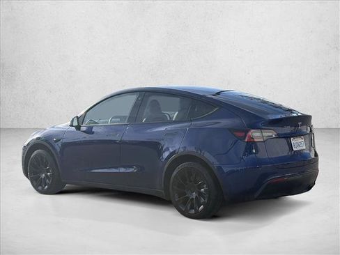 Used 2020 Tesla Model Y Long Range image 7