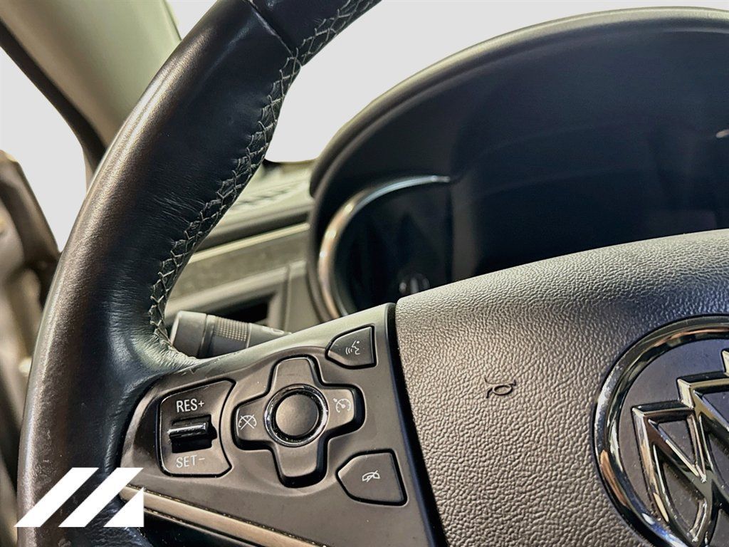 Used 2014 Buick LaCrosse Leather FWD image 12