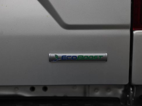 Certified 2019 Ford F150 XLT w/ Equipment Group 302A Luxury AWD/4WD image 31