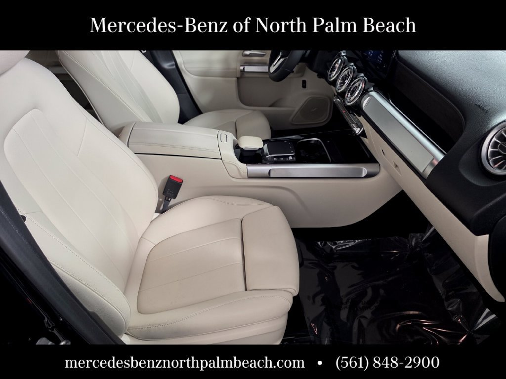 Certified 2023 Mercedes-Benz EQB 300 4MATIC image 29
