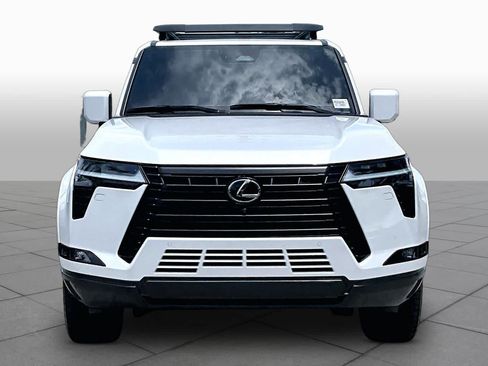 Used 2024 Lexus GX 550 w/ Accessory Package (Z1) AWD/4WD image 4