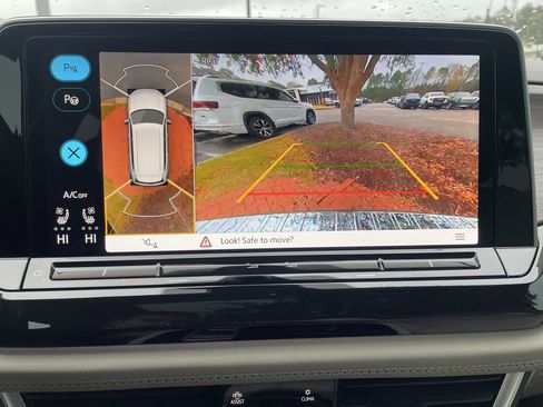 New 2026 Volkswagen Atlas SEL Premium R-Line image 21