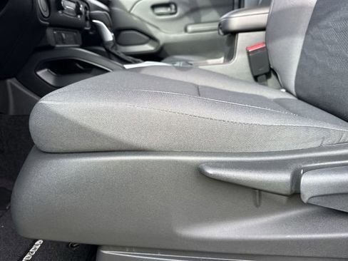 Used 2025 Nissan Frontier S w/ S Utility Package image 13