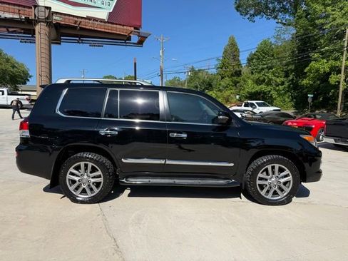 Used 2015 Lexus LX 570 4WD image 3