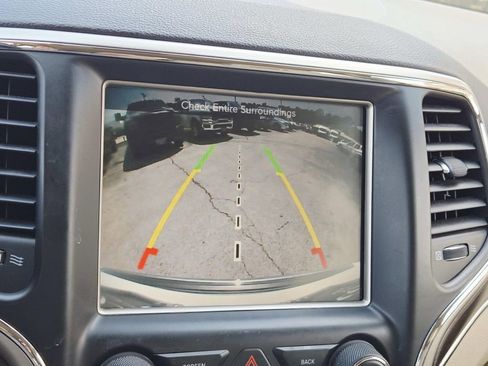 Used 2014 Jeep Grand Cherokee Limited w/ Trailer Tow Group IV RWD image 28