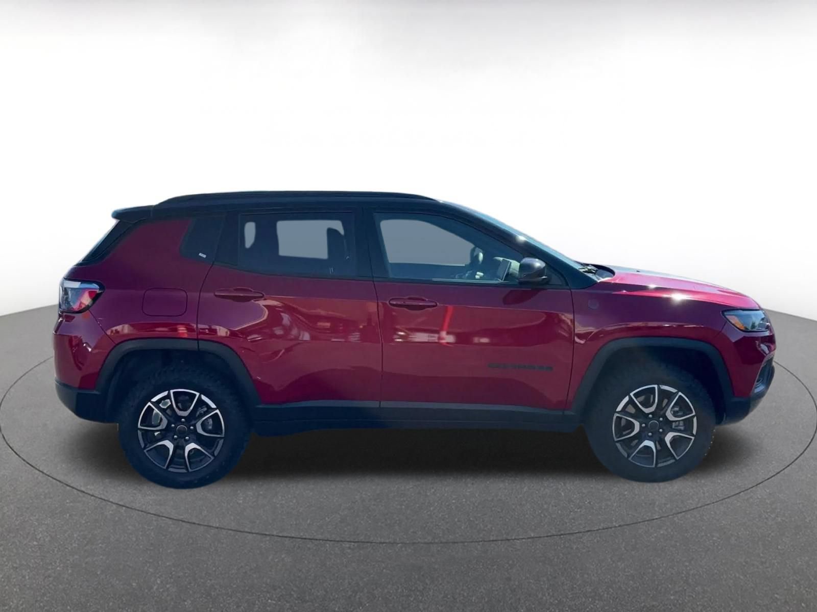 Used 2026 Jeep Compass Trailhawk AWD/4WD image 15