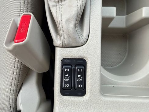 Used 2013 Subaru Crosstrek 2.0i Premium image 25