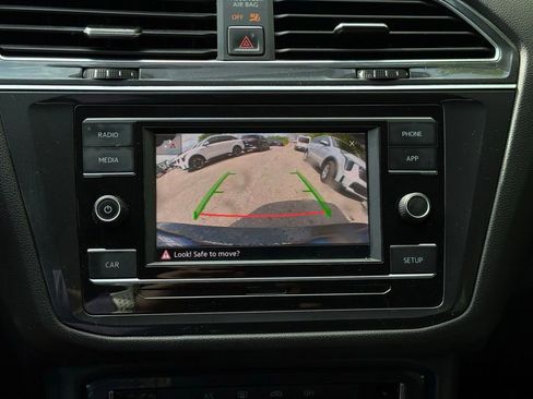 Used 2018 Volkswagen Tiguan S FWD image 37