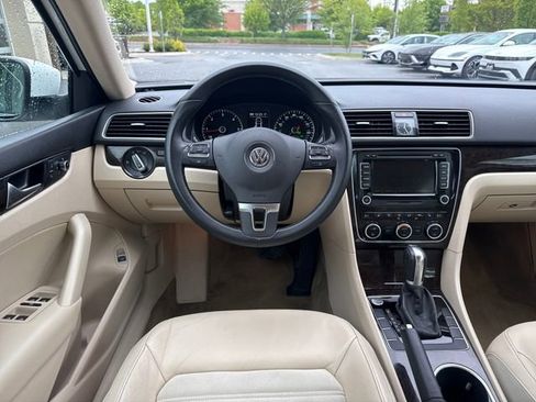 Used 2014 Volkswagen Passat TDI SEL Premium FWD image 13