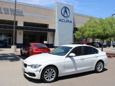 Used 2018 BMW 320i Sedan RWD image 1