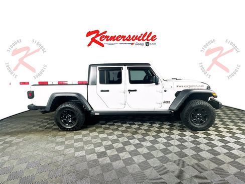 Used 2023 Jeep Gladiator Mojave w/ Cold Weather Group image 8