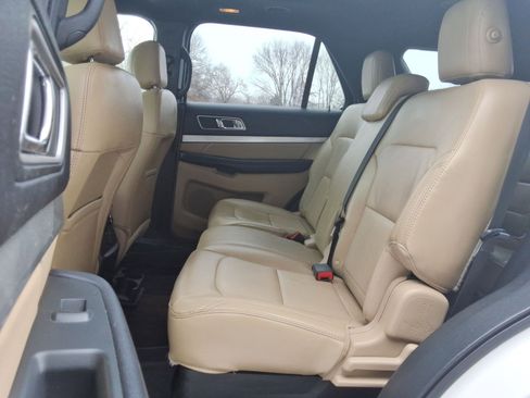Used 2017 Ford Explorer XLT w/ Equipment Group 202A image 29