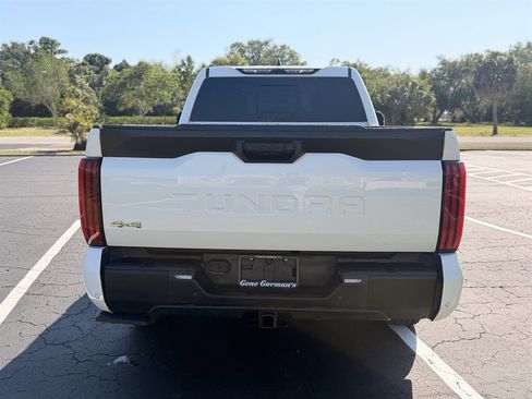 Used 2022 Toyota Tundra SR5 w/ SR5 Premium Package AWD/4WD image 5