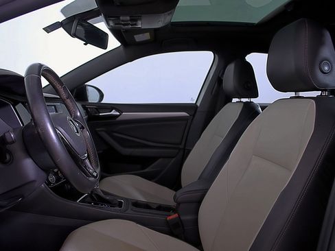 Used 2019 Volkswagen Jetta R-Line image 21