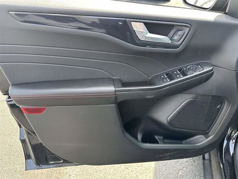 Used 2024 Ford Escape ST-Line Select w/ Tech Pack #1 AWD/4WD image 9