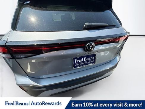 New 2025 Volkswagen Tiguan SE AWD/4WD image 5