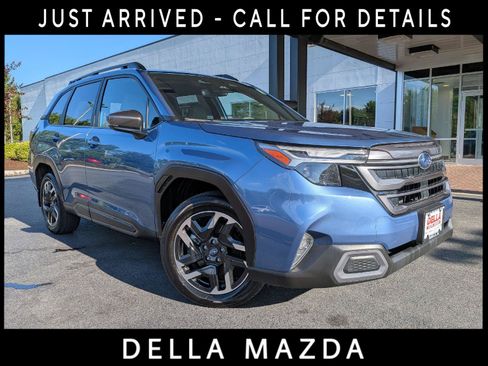 Used 2025 Subaru Forester Limited AWD/4WD image 1