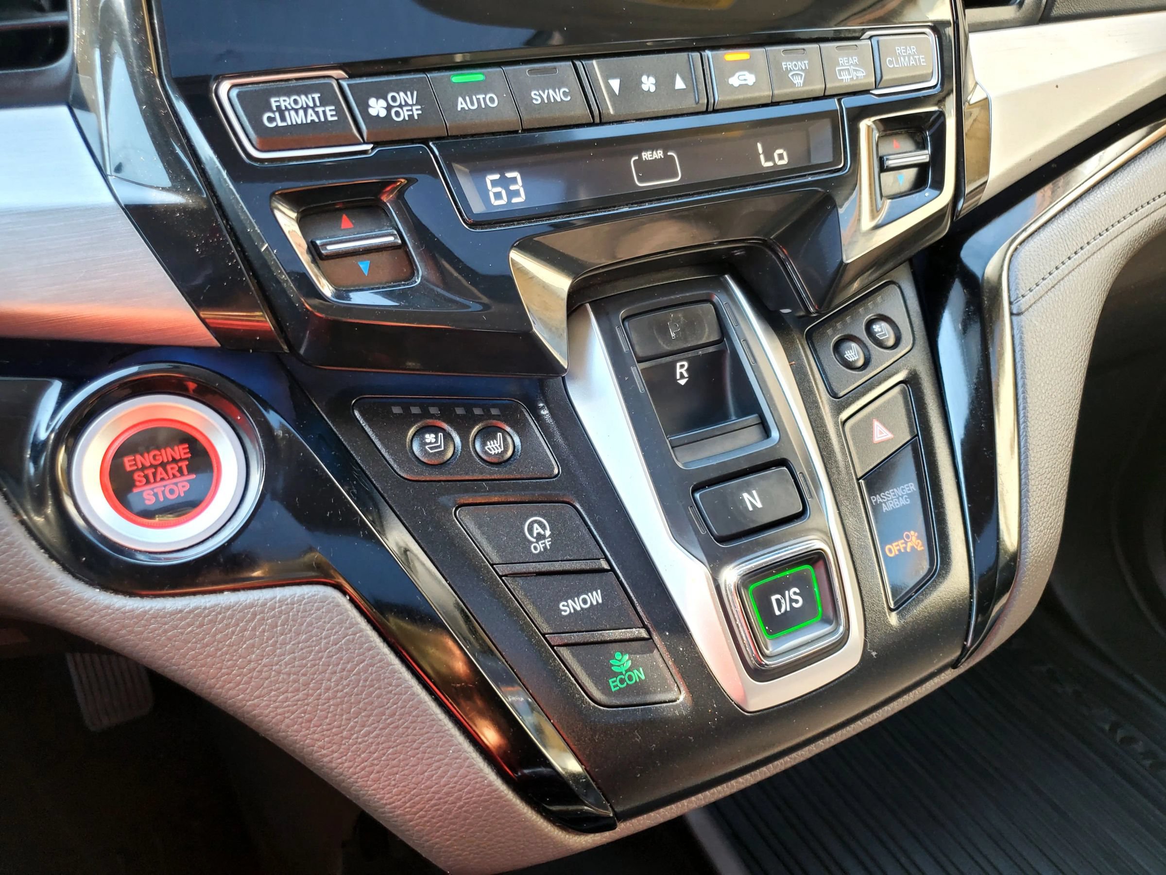 Used 2018 Honda Odyssey Elite image 4