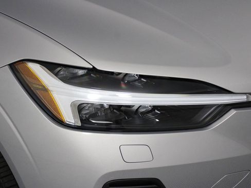 Certified 2023 Volvo XC60 T8 Plus AWD/4WD image 26