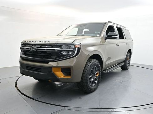 New 2026 Ford Expedition Tremor image 3
