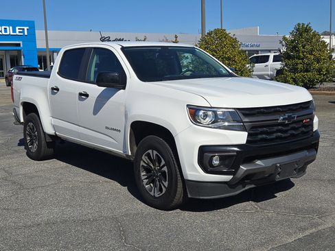 Used 2021 Chevrolet Colorado Z71 w/ Safety Package image 3