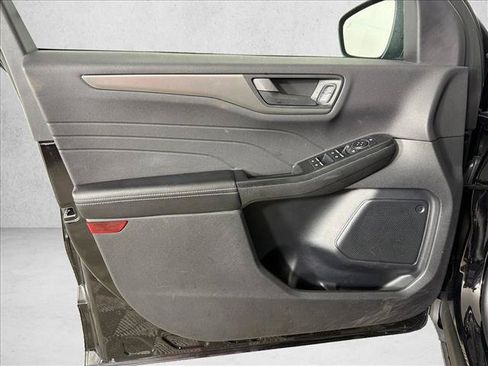 Used 2025 Ford Escape Active FWD image 10
