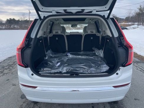 New 2026 Volvo XC90 B6 Ultra w/ Protection Package image 7