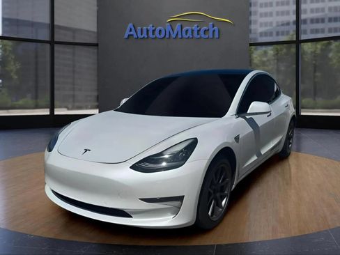 Used 2020 Tesla Model 3 Standard Range Plus RWD image 3