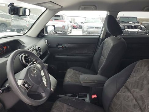 Used 2015 Scion xB Base image 11