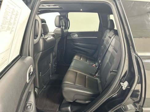 Used 2019 Jeep Grand Cherokee Limited image 21