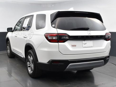 Used 2024 Honda Pilot EX-L image 4