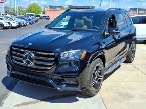 New 2026 Mercedes-Benz GLS 450 4MATIC image 3