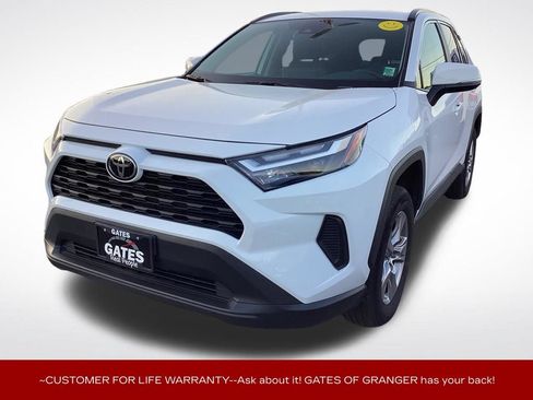 Used 2025 Toyota RAV4 XLE AWD/4WD image 6
