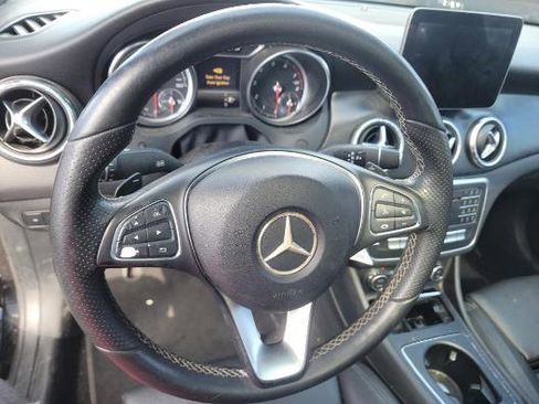 Used 2018 Mercedes-Benz CLA 250 image 6