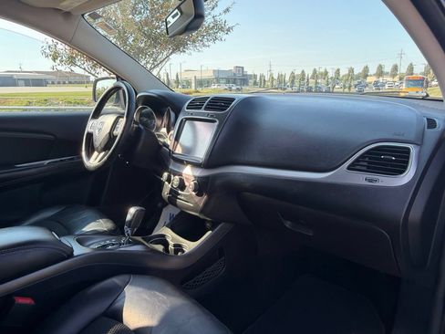 Used 2015 Dodge Journey Crossroad w/ Flexible Seating Group FWD image 25