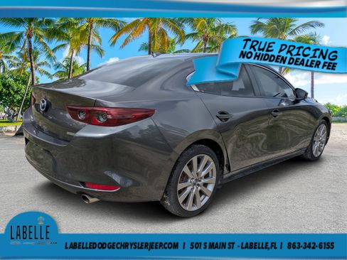 Used 2020 MAZDA MAZDA3 AWD Sedan w/ Preferred Package image 3