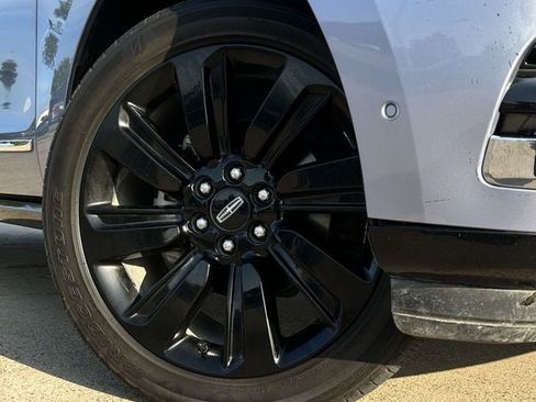 Used 2022 Lincoln Navigator L Black Label AWD/4WD image 9