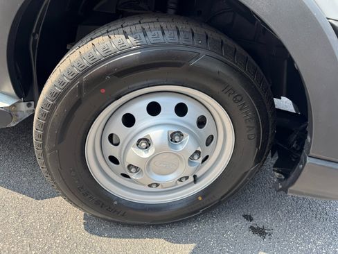 Used 2023 Ford Transit 250 Low Roof AWD w/ Exterior Upgrade Package image 17